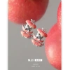 Korean sweet apple cat stud earrings for women, delicate and cute, with a sweet and cool style. Fashionable and versatile silver needle earrings Application Scenario